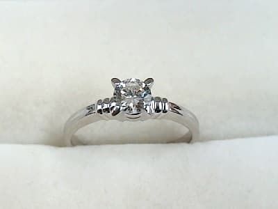 プラチナ900ダイヤモンドリング【136号三島店】 静岡県三島市にあるザ・ゴールド 136号三島店の画像1