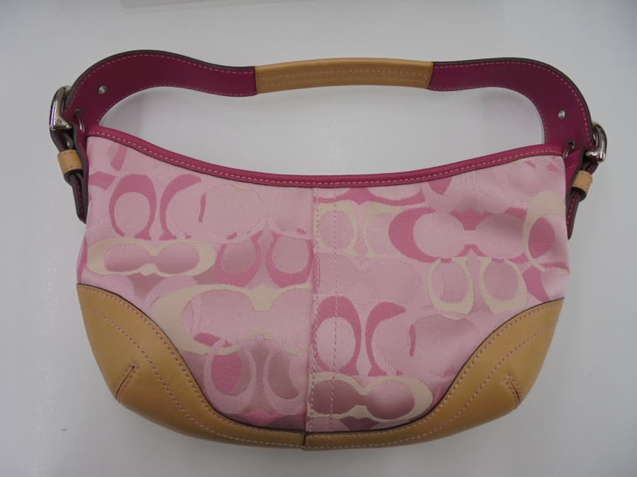 コーチ　ハンドバッグ　 買取実績【136号三島店/静岡県/三島市】 静岡県三島市にあるザ・ゴールド 136号三島店の画像1