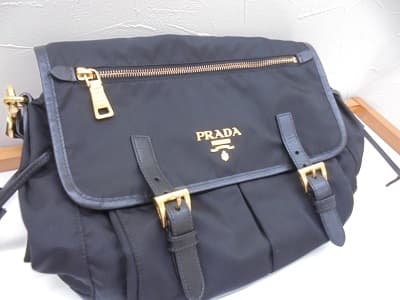 プラダ　バッグ【136号三島店】 静岡県三島市にあるザ・ゴールド 136号三島店の画像1