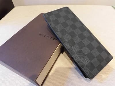 ルイヴィトン　ポルトフォイユ・ブラザ【136号三島店】 静岡県三島市にあるザ・ゴールド 136号三島店の画像1