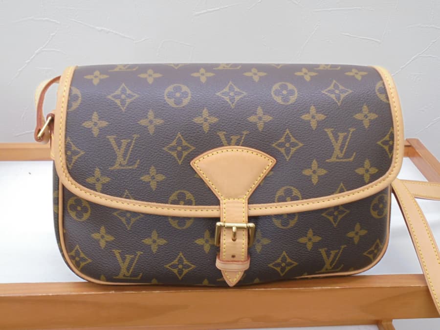 ルイヴィトン　ショルダーバッグ　【136号三島店】 静岡県三島市にあるザ・ゴールド 136号三島店の画像1