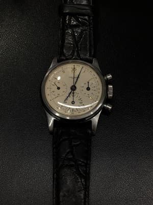 ユニバーサルジュネーブ★時計★買取実績【銀座店/東京都/中央区】 東京都中央区にあるザ・ゴールド 銀座店の画像1