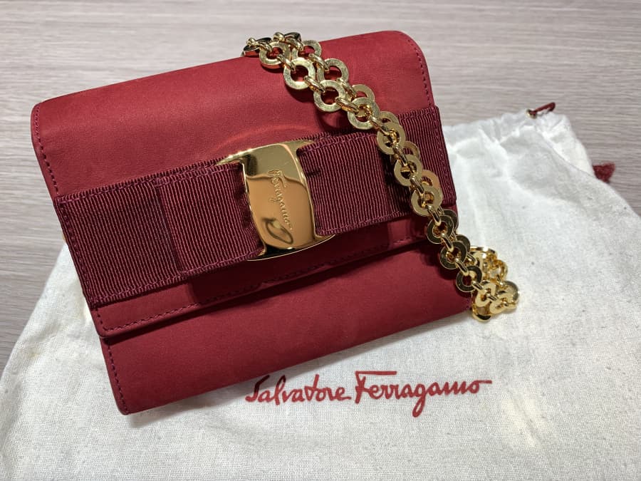 フェラガモ★チェーンショルダー★ヴァラリボン【銀座店】 東京都中央区にあるザ・ゴールド 銀座店の画像1