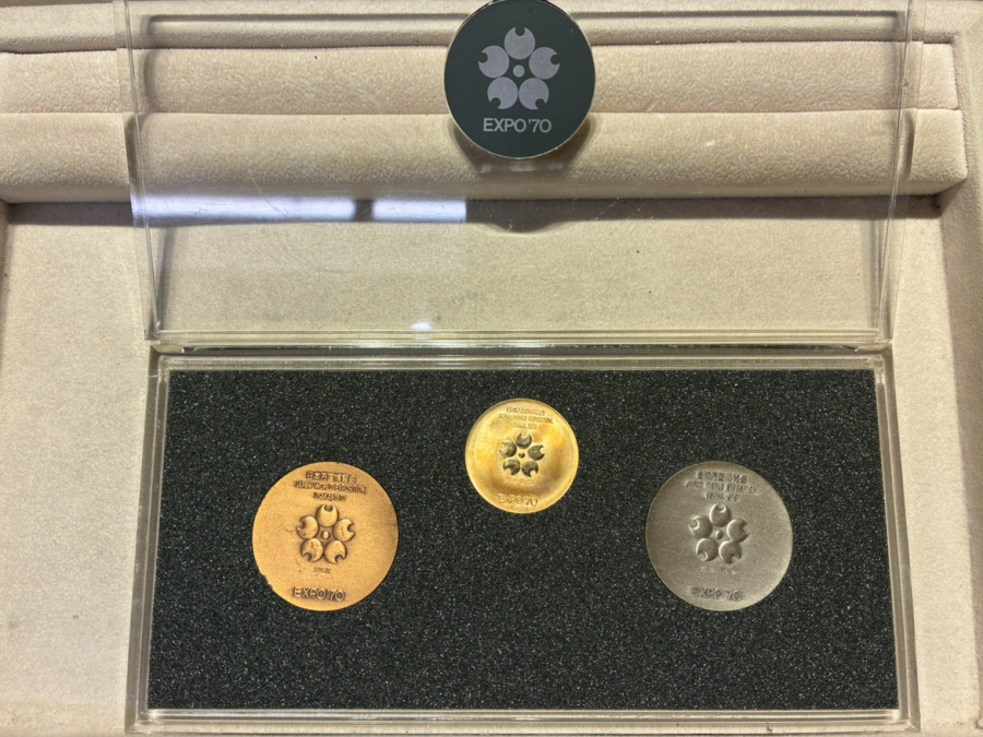 記念メダル★EXPO’70記念メダル金、銀、銅3点セット★買取実績【銀座店/東京都/中央区】 東京都中央区にあるザ・ゴールド 銀座店の画像1