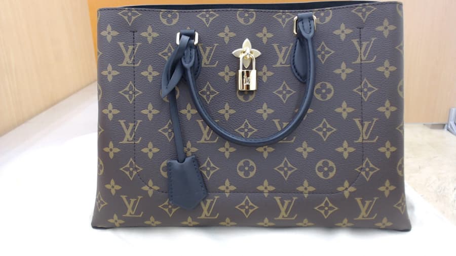 ルイヴィトンモノグラムフラワートート【金沢西店】 石川県金沢市にあるザ・ゴールド 金沢西店（※7/15に閉店いたしました）の画像1