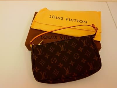 ルイ・ヴィトン　ポシェットアクセソワール【金沢西店】 石川県金沢市にあるザ・ゴールド 金沢西店（※7/15に閉店いたしました）の画像1