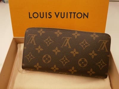 ジッピー・ウォレット【金沢南店】 石川県金沢市にあるザ・ゴールド 金沢南店の画像1