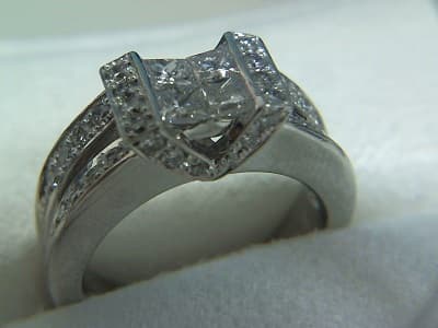 プラチナダイヤモンドリング【砺波店】 富山県砺波市にあるザ・ゴールド 砺波店（※砺波中神店に移転いたしました）の画像1