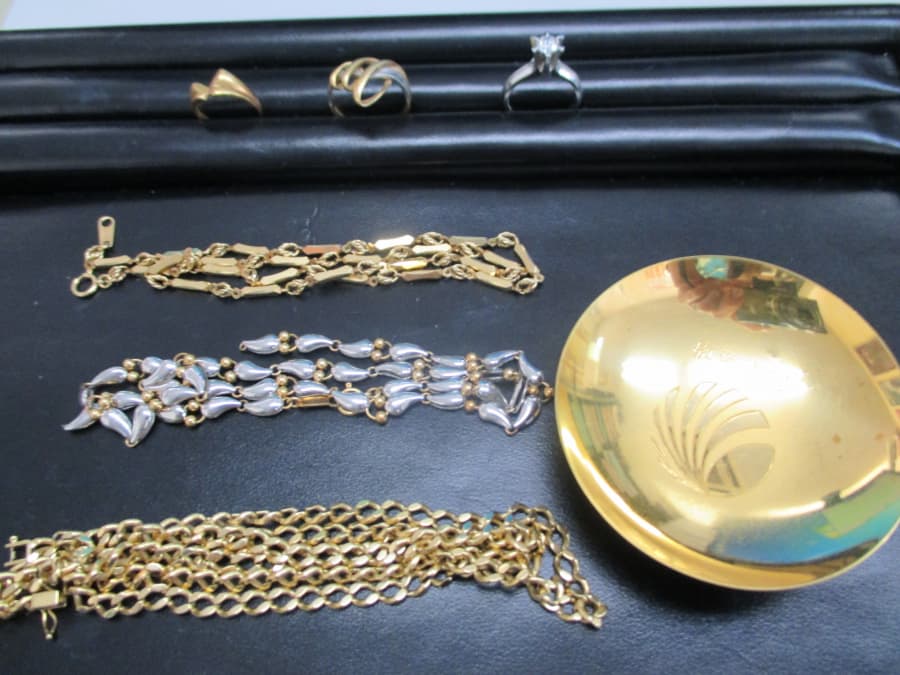 貴金属【高岡店】 富山県高岡市にあるザ・ゴールド 高岡店（※9/27に高岡横田店に移転いたしました）の画像1