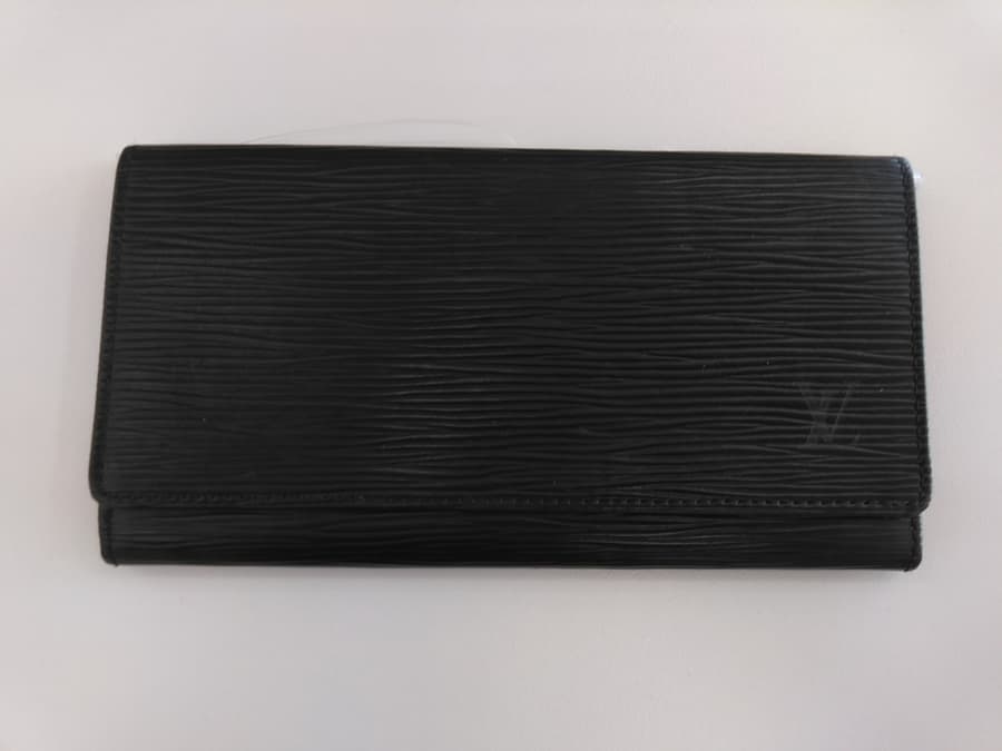 ルイヴィトン　エピ ポルト カルト クレディの買取実績【東岡谷店/長野県/下諏訪町】 長野県諏訪郡にあるザ・ゴールド 東岡谷店の画像1