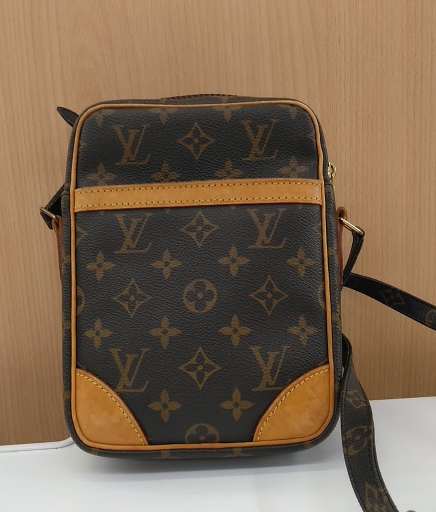 ルイヴィトン　ダヌーブショルダーの買取実績【東岡谷店/長野県/下諏訪町】 長野県諏訪郡にあるザ・ゴールド 東岡谷店の画像1