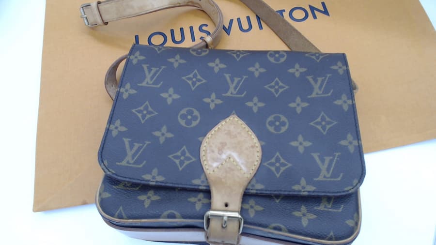 ルイヴィトン　カルトシエールの買取実績【長池店/長野県/長野市】 長野県長野市にあるザ・ゴールド 長池店の画像1