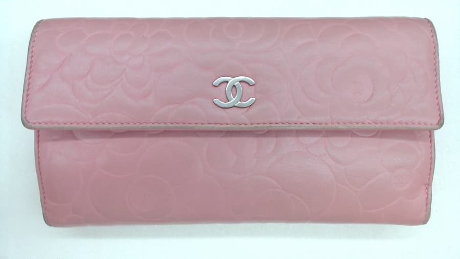 シャネル　二つ折り長財布買取実績【長池店/長野県/長野市】 長野県長野市にあるザ・ゴールド 長池店の画像1