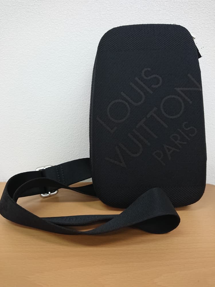 ルイ・ヴィトン　ボディバック【伊那店】 長野県伊那市にあるザ・ゴールド 伊那店の画像1