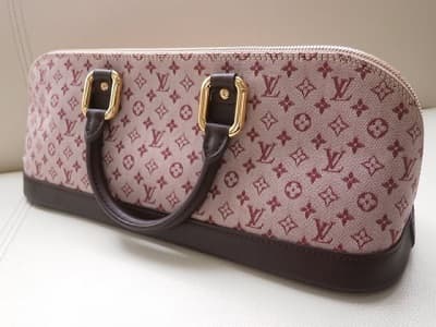 アルマ・ロン【伊那店】 長野県伊那市にあるザ・ゴールド 伊那店の画像1