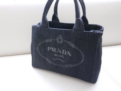 プラダ　デニムバッグ　【伊那店】 長野県伊那市にあるザ・ゴールド 伊那店の画像1
