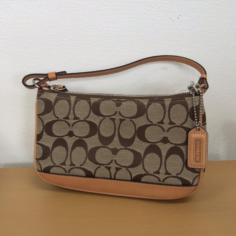 コーチ　ポシェット【伊那店】 長野県伊那市にあるザ・ゴールド 伊那店の画像1