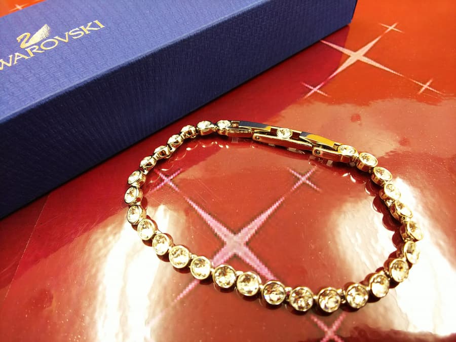 スワロフスキーのブレス【南松本店】 長野県松本市にあるザ・ゴールド 南松本店の画像1