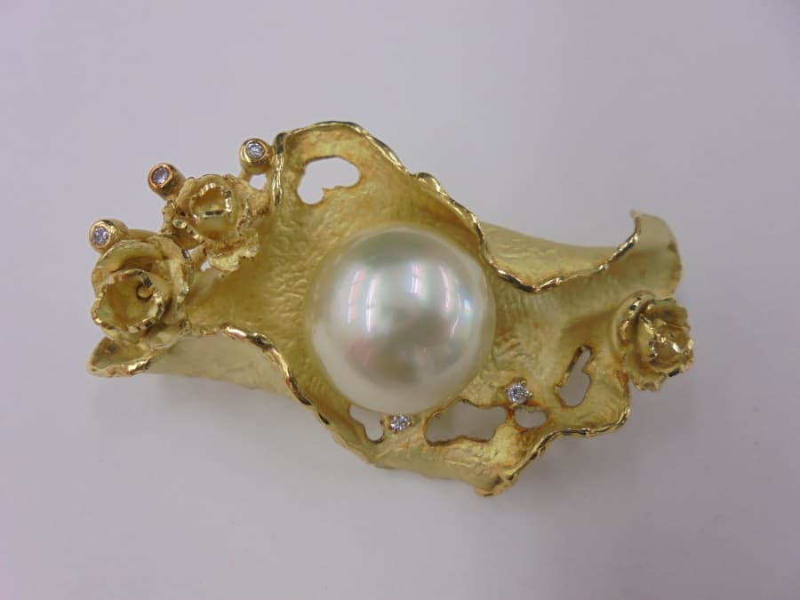 K18パールのブローチの買取実績【飯田上郷店/長野県/飯田市】 長野県飯田市にあるザ・ゴールド 飯田上郷店（※飯田インター店に移転いたしました）の画像1