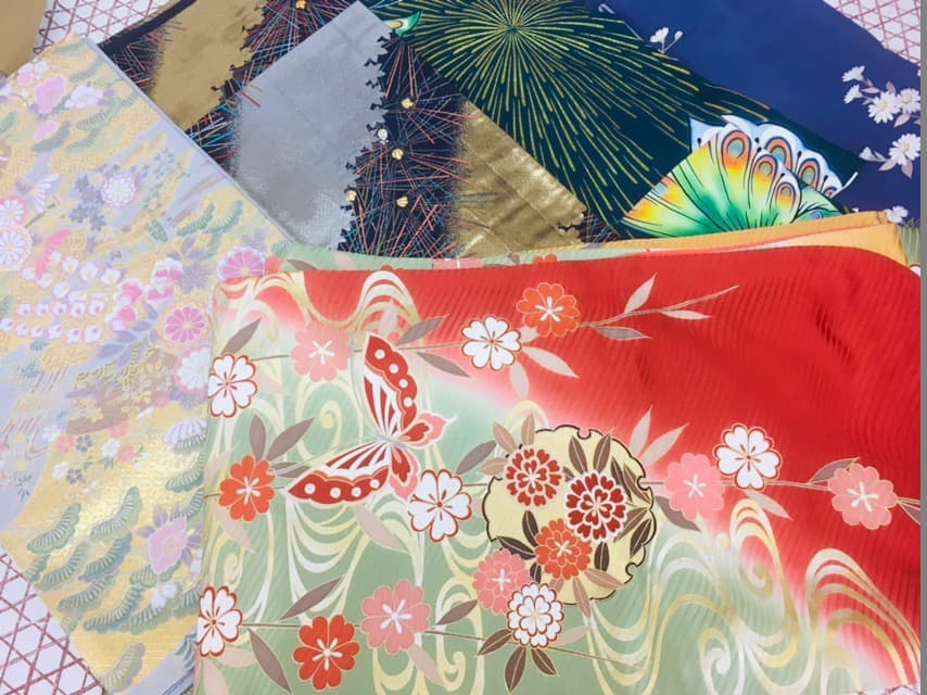 着物【穂高店】 長野県安曇野市にあるザ・ゴールド 穂高店の画像1