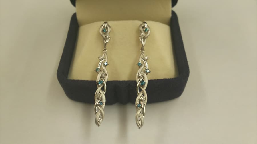 PT900　ピアスの買取実績【穂高店/長野県/安曇野市】 長野県安曇野市にあるザ・ゴールド 穂高店の画像1