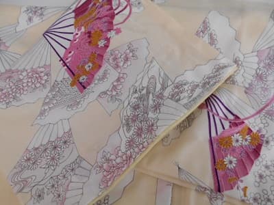 着物【穂高店】 長野県安曇野市にあるザ・ゴールド 穂高店の画像1