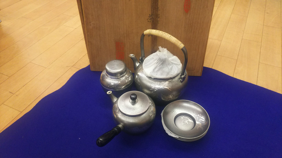 本錫製の茶器セットの買取実績　【穂高店/長野県/安曇野市】 長野県安曇野市にあるザ・ゴールド 穂高店の画像1