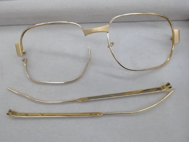 金縁メガネの買取実績【上田店/長野県/上田市】 長野県上田市にあるザ・ゴールド 上田店の画像1
