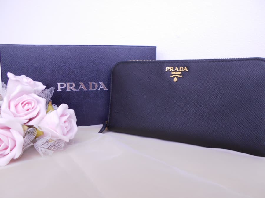 プラダ　ラウンドファスナー長財布【上田店】 長野県上田市にあるザ・ゴールド 上田店の画像1
