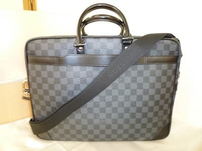 ルイヴィトン　ダミエグラフィット・ポルトドキュマンヴォワヤージュ【上田店】 長野県上田市にあるザ・ゴールド 上田店の画像1