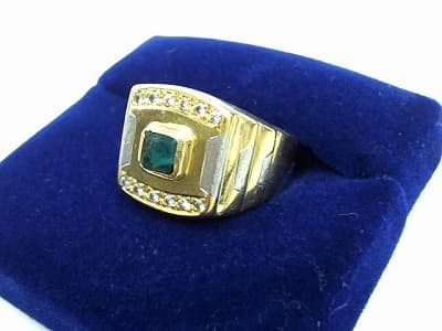 エメラルドリング　【稲里中央店】 長野県長野市にあるザ・ゴールド 稲里中央店の画像1