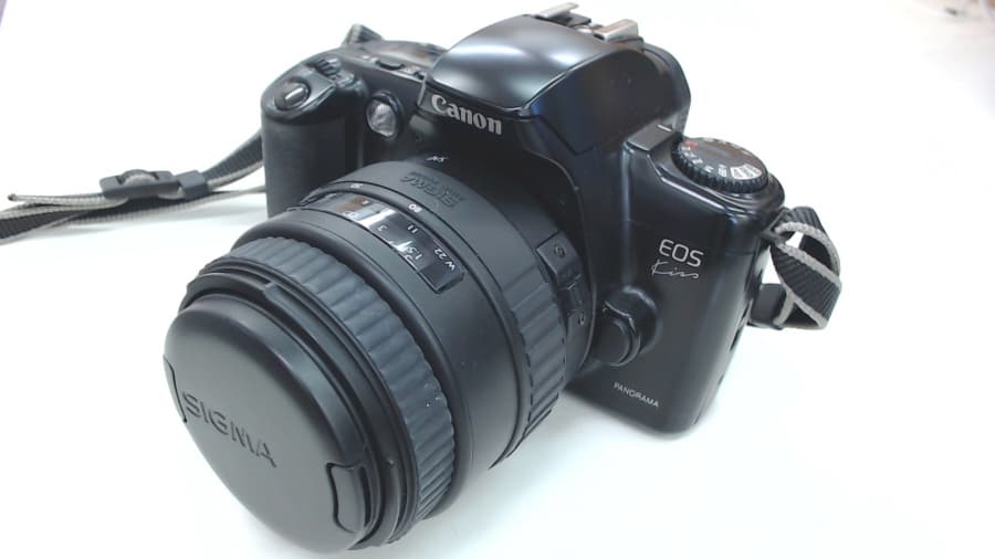 Canon EOS Kiss 【稲里中央店】 長野県長野市にあるザ・ゴールド 稲里中央店の画像1