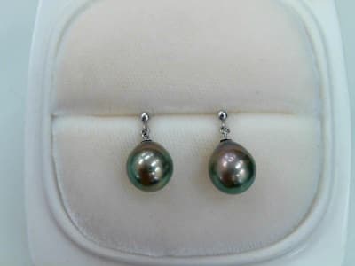 18金黒真珠ピアス【稲里中央店】 長野県長野市にあるザ・ゴールド 稲里中央店の画像1