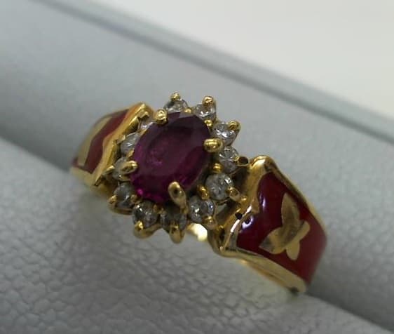 貴金属【稲里中央店】 長野県長野市にあるザ・ゴールド 稲里中央店の画像1