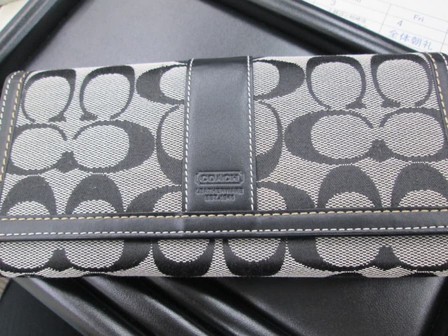 コーチ　長財布【上木戸店】 新潟県新潟市にあるザ・ゴールド 上木戸店の画像1