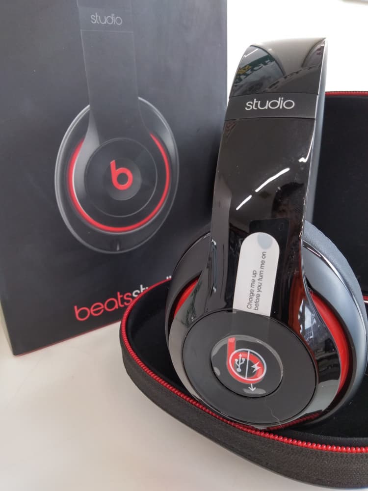 ヘッドフォン　【亀田店】 新潟県新潟市にあるザ・ゴールド 亀田店の画像1