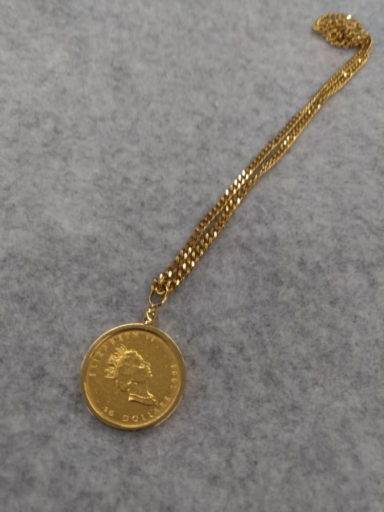 メープルリーフコイン付ネックレスの買取実績【亀田店/新潟市/新潟県】 新潟県新潟市にあるザ・ゴールド 亀田店の画像1