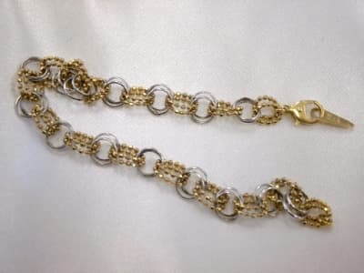 変形したブレスレット　【亀田店】 新潟県新潟市にあるザ・ゴールド 亀田店の画像1