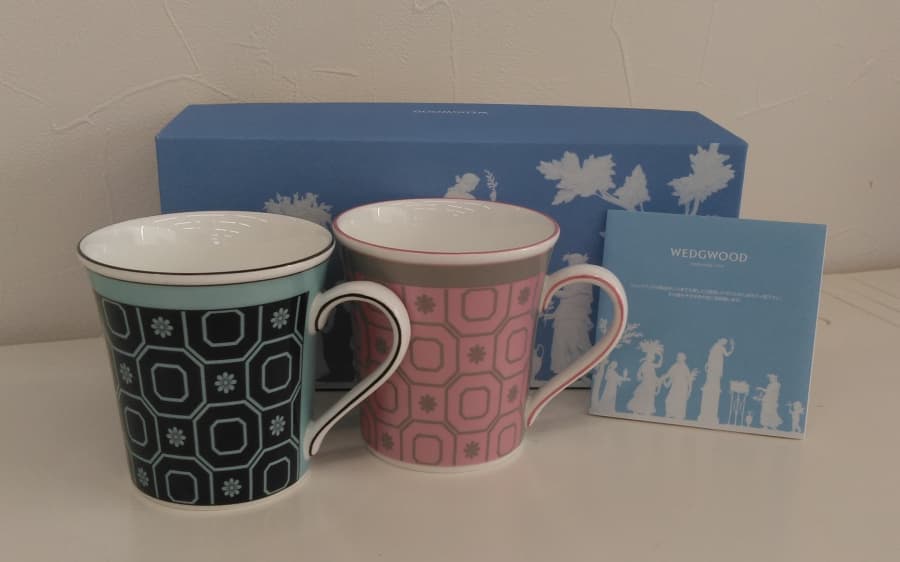 ウエッジウッド　ペアマグカップの買取実績【亀田店/新潟県/新潟市】 新潟県新潟市にあるザ・ゴールド 亀田店の画像1
