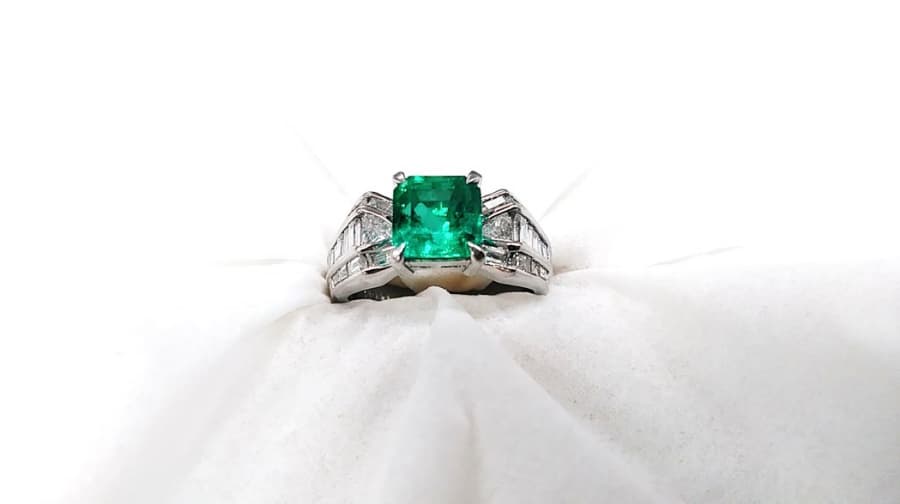 エメラルドリングの出張買取実績【新発田店/新潟県/新発田市】 新潟県新発田市にあるザ・ゴールド 新発田店（※12/8に新発田イオンモール前店に移転いたしました） の画像1