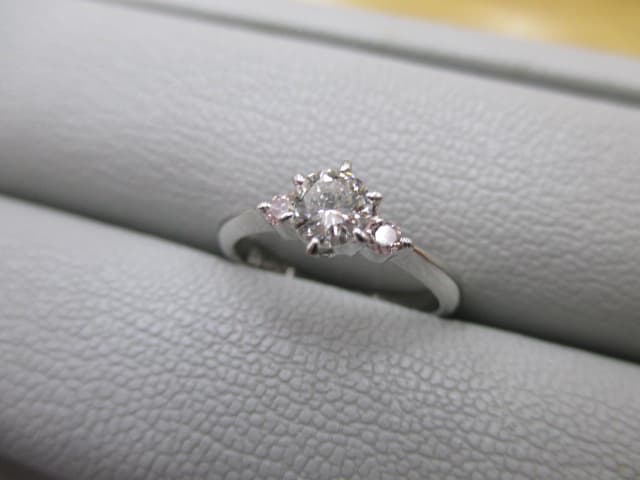 プラチナ900ダイヤ付きリング　【柏崎店】 新潟県柏崎市にあるザ・ゴールド 柏崎店の画像1