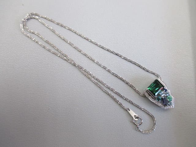 18金グリーントルマリンネックレス　【柏崎店】 新潟県柏崎市にあるザ・ゴールド 柏崎店の画像1