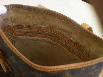 カビ・湿気からブランド品を守る！【柏崎店】