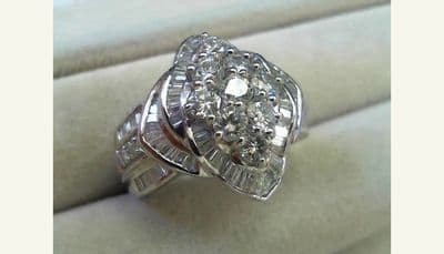 プラチナ・メレーダイヤ付リング【上越店】 新潟県上越市にあるザ・ゴールド 上越店の画像1