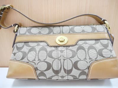 コーチ・シグネチャー【三条店】 新潟県三条市にあるザ・ゴールド 三条店の画像1