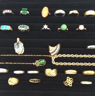 たくさんの貴金属の買取実績　　【長岡店/新潟県/長岡市】 新潟県長岡市にあるザ・ゴールド 長岡店の画像1