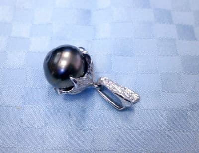 プラチナ900パールペンダントトップ【新潟中央店】 新潟県新潟市にあるザ・ゴールド 新潟中央店（※新潟上近江店に移転いたしました）の画像1