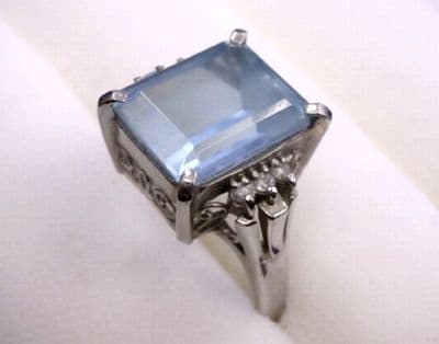 プラチナ850　色石付きリング【新潟中央店】 新潟県新潟市にあるザ・ゴールド 新潟中央店（※新潟上近江店に移転いたしました）の画像1