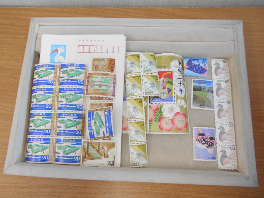 切手・ハガキ【新潟中央店】 新潟県新潟市にあるザ・ゴールド 新潟中央店（※新潟上近江店に移転いたしました）の画像1