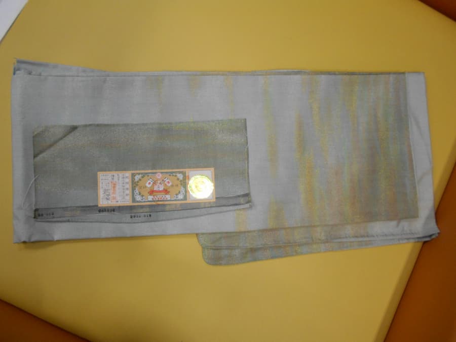 大島紬の買取り実績【新潟中央店/新潟県/新潟市】 新潟県新潟市にあるザ・ゴールド 新潟中央店（※新潟上近江店に移転いたしました）の画像1